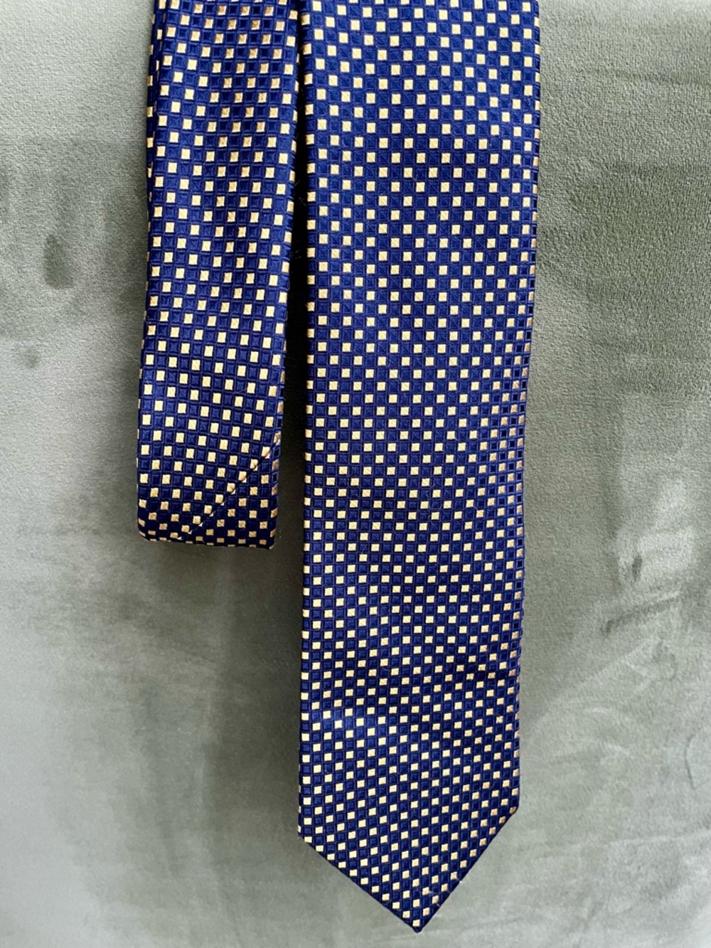 Stafford Men's Silk Tie Blue Gold Michigan Wolverine Biff